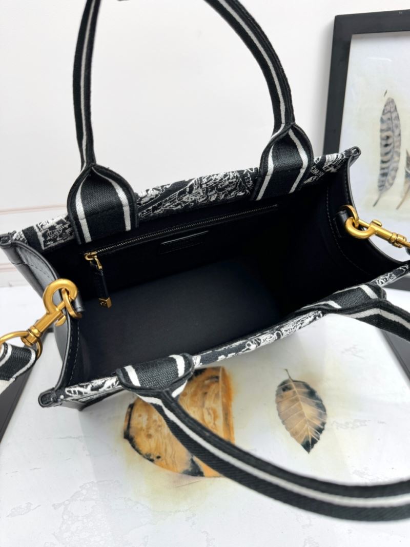chr1st1an D10r shopping bags